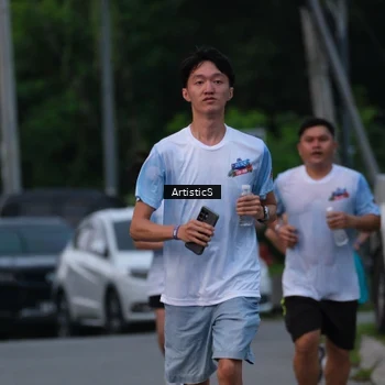 Runner Photo 7603765