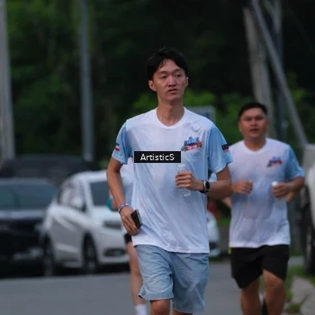 Runner Photo 7603771