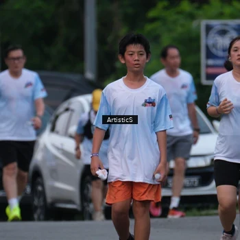Runner Photo 7603790