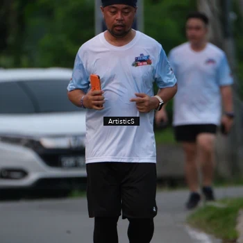 Runner Photo 7603827