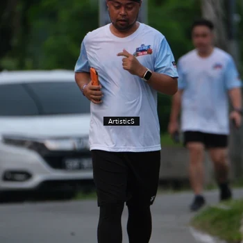 Runner Photo 7603836