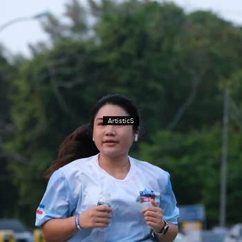 Runner Photo 7603873