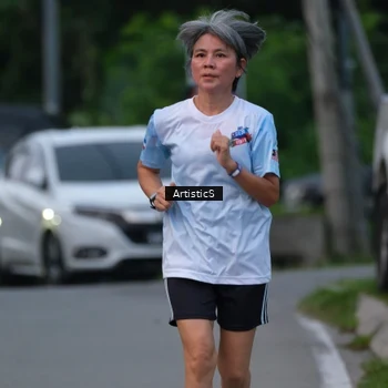 Runner Photo 7603876