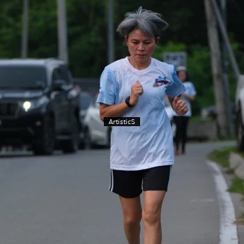 Runner Photo 7603881