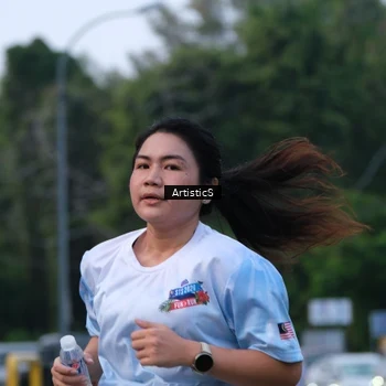 Runner Photo 7603887