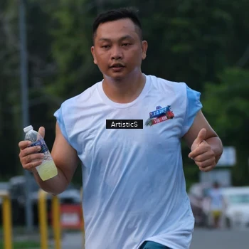 Runner Photo 7603910