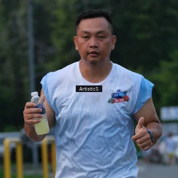 Runner Photo 7603912