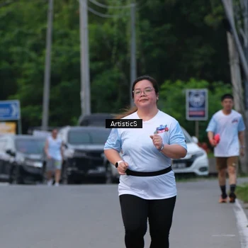 Runner Photo 7603915