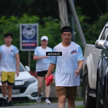 Runner Photo 7603925