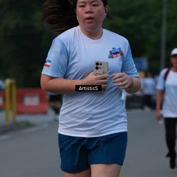 Runner Photo 7603955