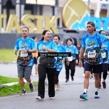 Runner Photo 7603986