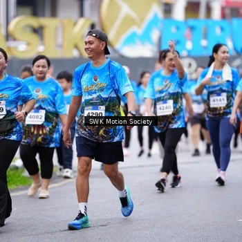 Runner Photo 7603996