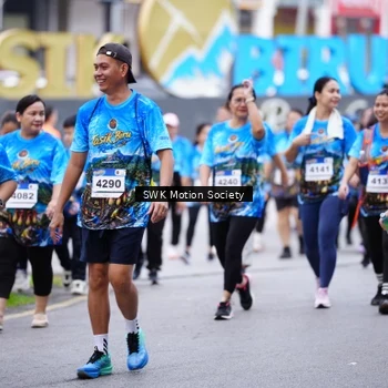 Runner Photo 7603997