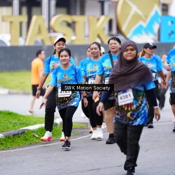 Runner Photo 7604048