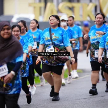 Runner Photo 7604063