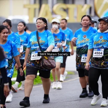 Runner Photo 7604065