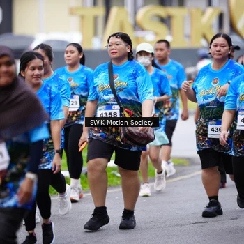 Runner Photo 7604067