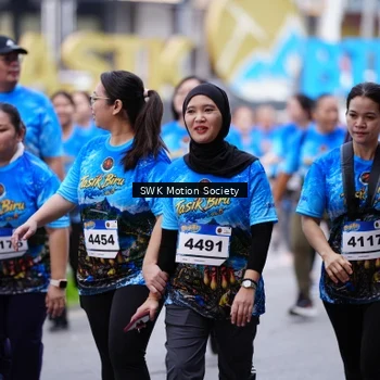 Runner Photo 7604084