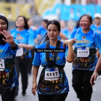 Runner Photo 7604096