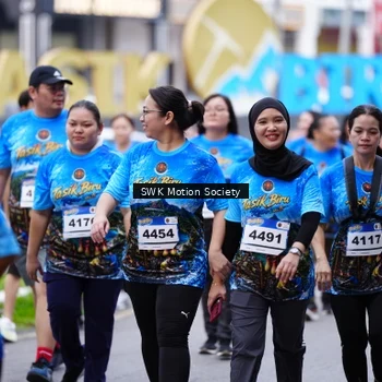 Runner Photo 7604102