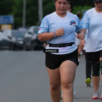 Runner Photo 7604106