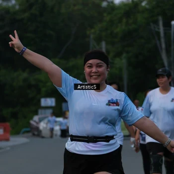 Runner Photo 7604110