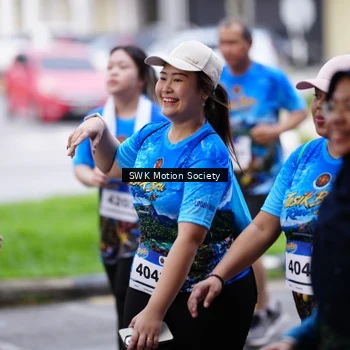 Runner Photo 7604111