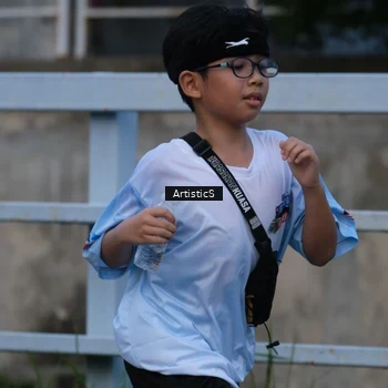 Runner Photo 7604191