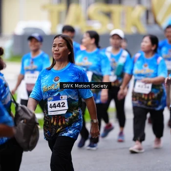 Runner Photo 7604343