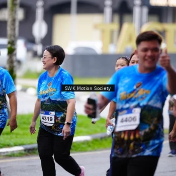 Runner Photo 7604376