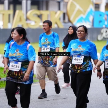 Runner Photo 7604379