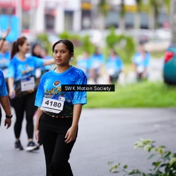 Runner Photo 7604553