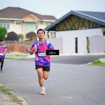 Runner Photo 7604654