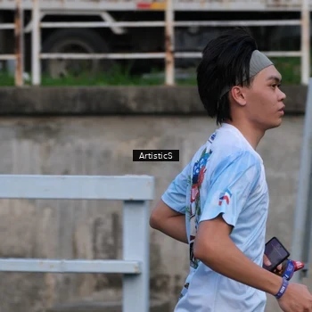 Runner Photo 7604673