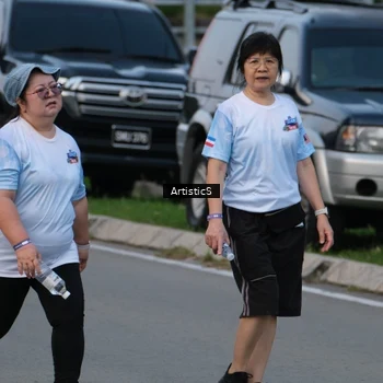 Runner Photo 7604905