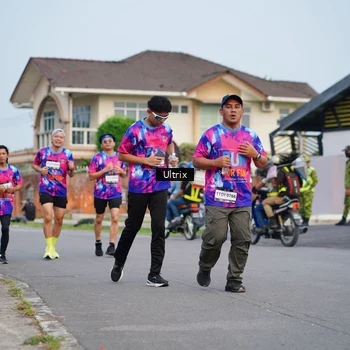 Runner Photo 7605022