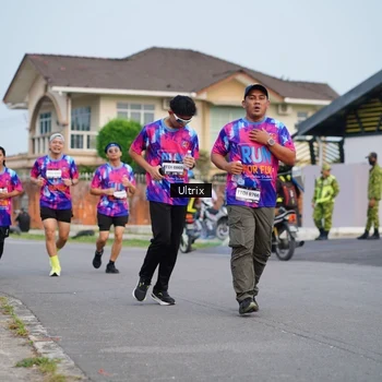 Runner Photo 7605023