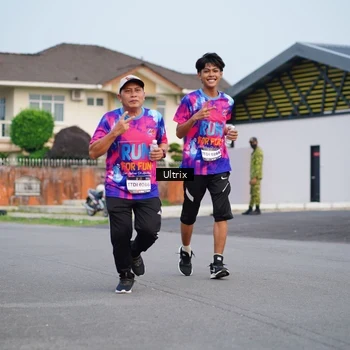 Runner Photo 7605073