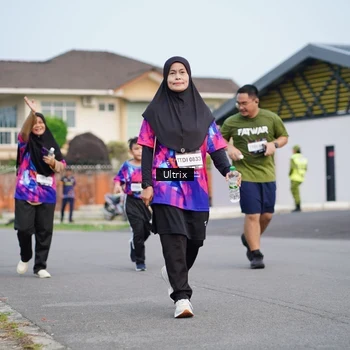 Runner Photo 7605207