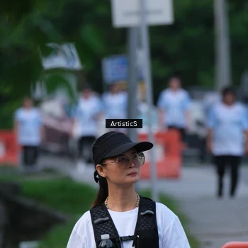 Runner Photo 7605381