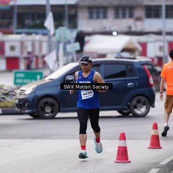 Runner Photo 7605576