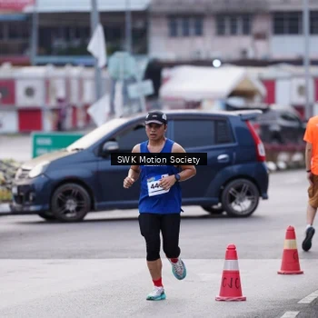 Runner Photo 7605577