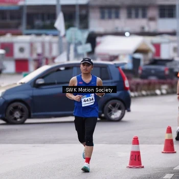 Runner Photo 7605579