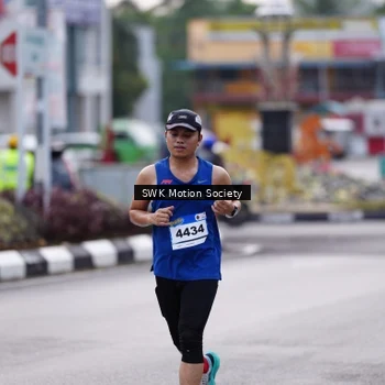 Runner Photo 7605588