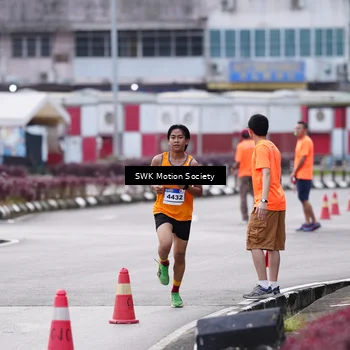 Runner Photo 7605610