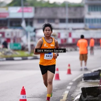 Runner Photo 7605615
