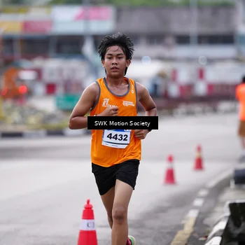 Runner Photo 7605618