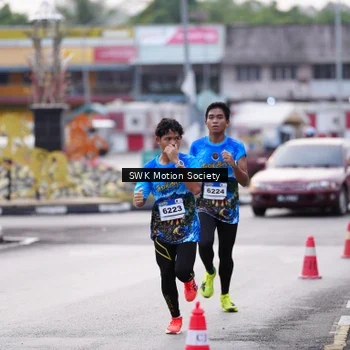 Runner Photo 7605641