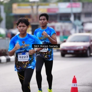 Runner Photo 7605642