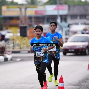 Runner Photo 7605643